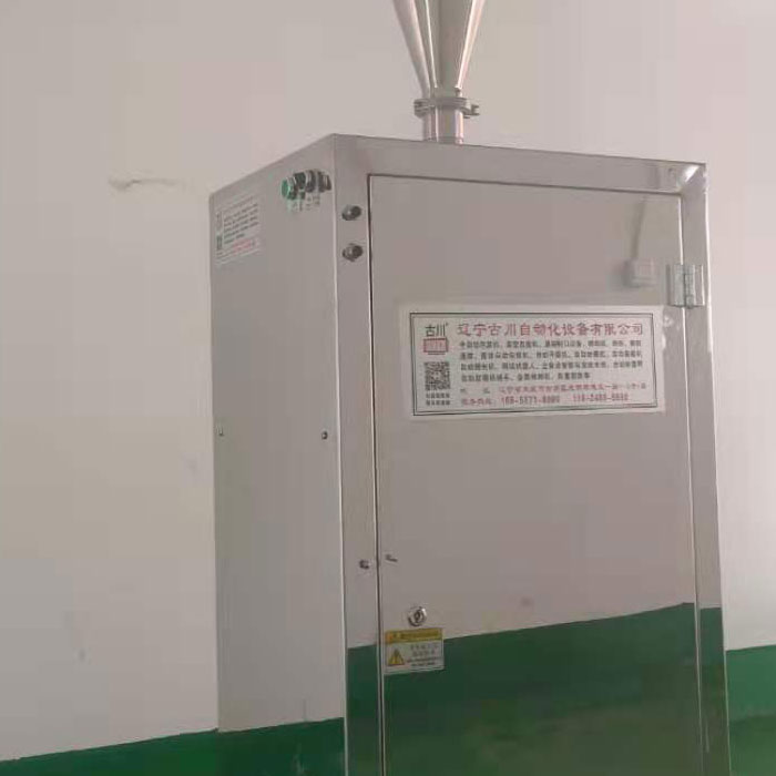 辣白菜灌裝機2.jpg